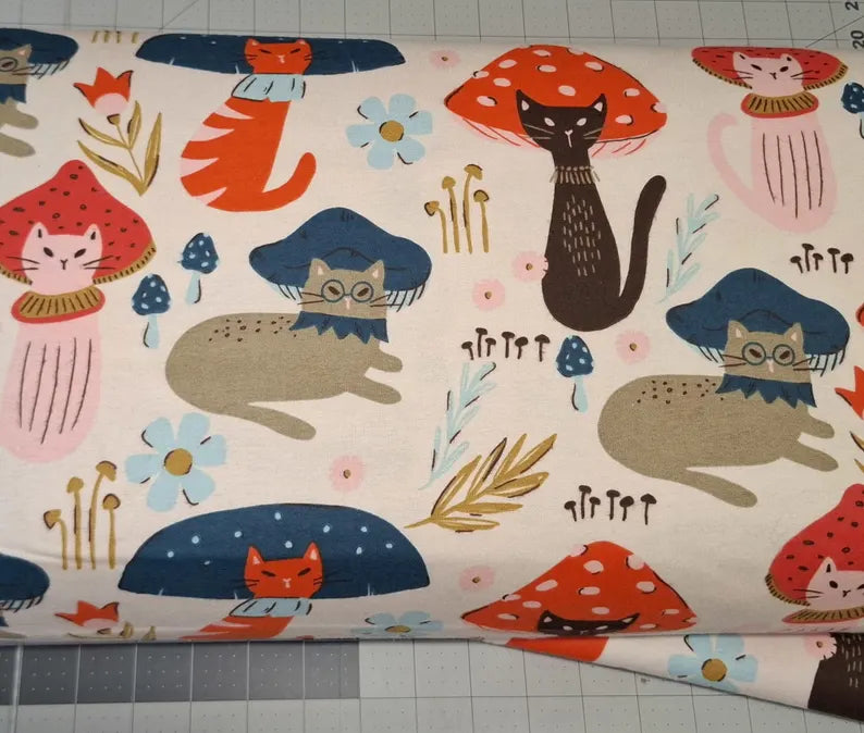 Cats & Toadstools Mushroom Print ♥ Flannel